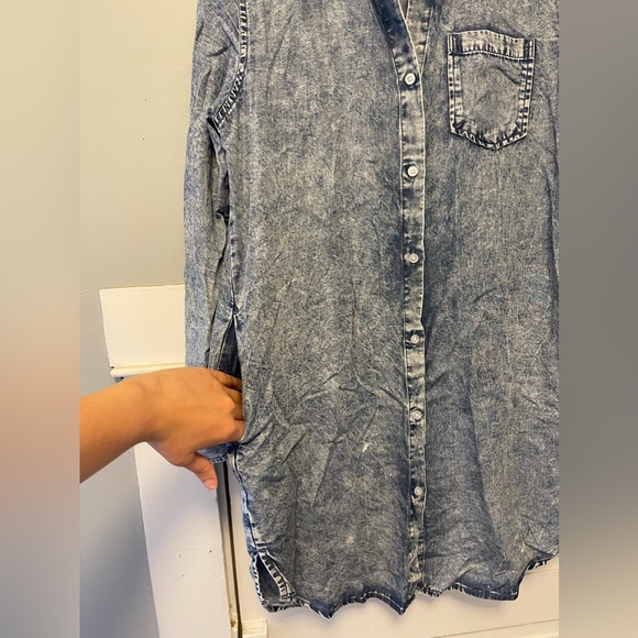 Acid Wash Chambray Shirt Dress - Picture 8 of 10